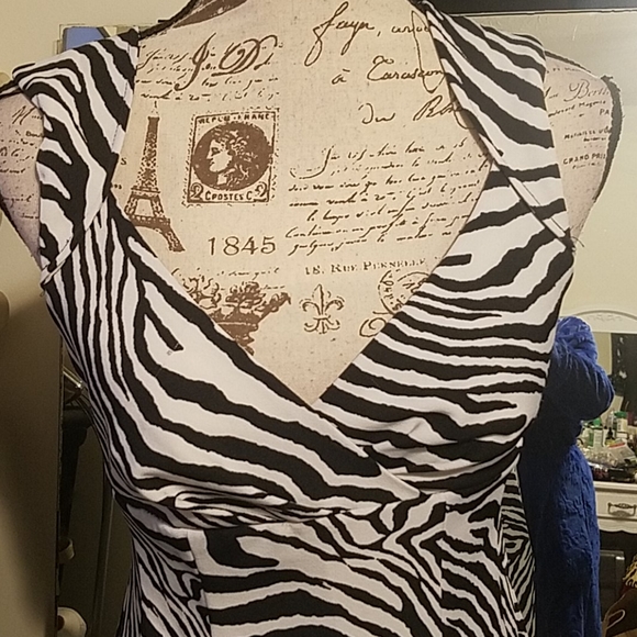 Dress by SNAP - Picture 2 of 5